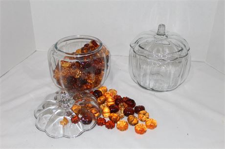 bid.ezdownsizing.com - Pair of Glass Pumpkins with Lids, One Filled